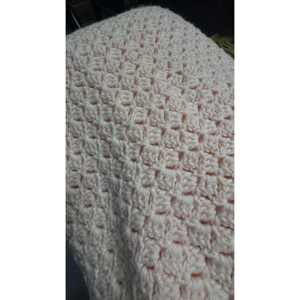 VTG Handmade Peach Crocheted Bedspread Coverlet 72x70 Peach Not Pink